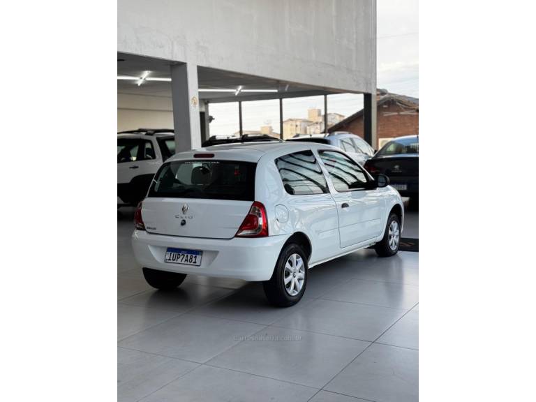 RENAULT - CLIO - 2014/2014 - Branca - R$ 25.900,00