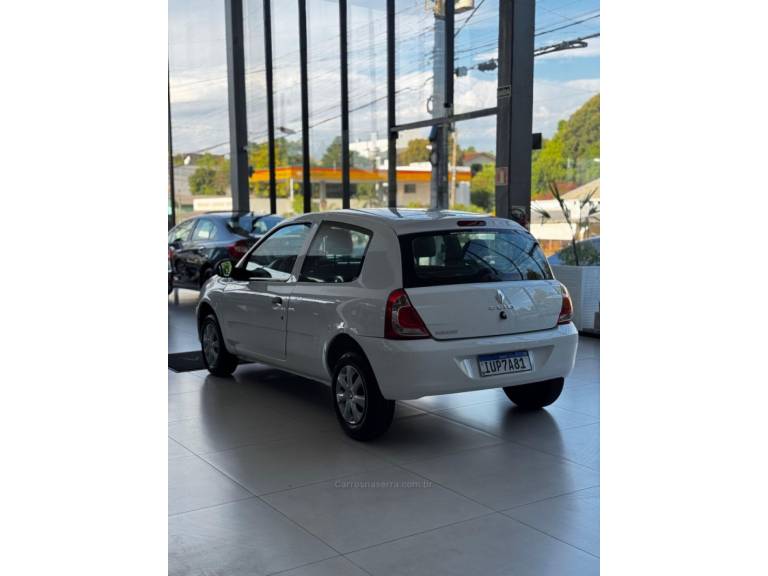 RENAULT - CLIO - 2014/2014 - Branca - R$ 25.900,00