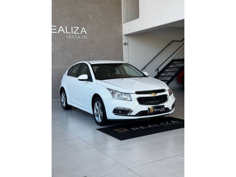 CHEVROLET - CRUZE - 2014/2015 - Branca - R$ 69.900,00