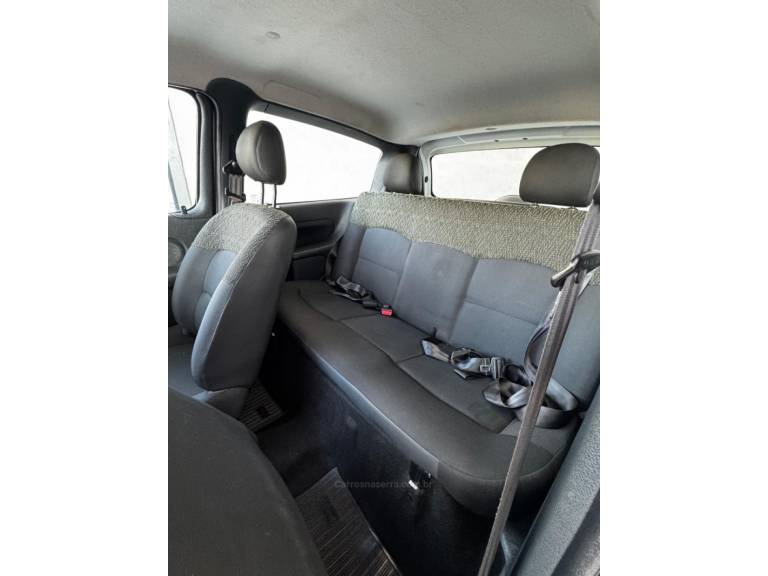 RENAULT - CLIO - 2014/2014 - Branca - R$ 25.900,00