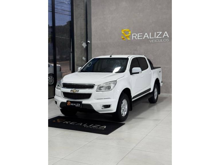 CHEVROLET - S10 - 2013/2012 - Branca - R$ 115.900,00