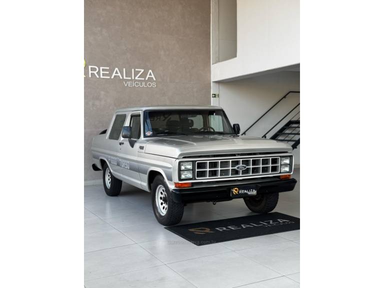 FORD - F-1000 - 1990/1991 - Prata - R$ 65.900,00