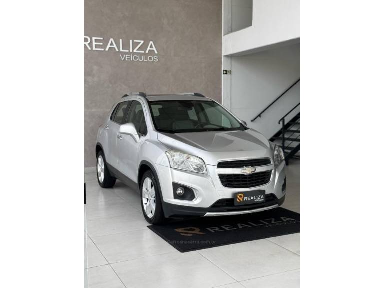 CHEVROLET - TRACKER - 2014/2014 - Cinza - R$ 72.900,00
