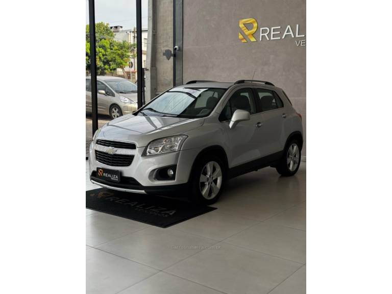 CHEVROLET - TRACKER - 2014/2014 - Cinza - R$ 72.900,00