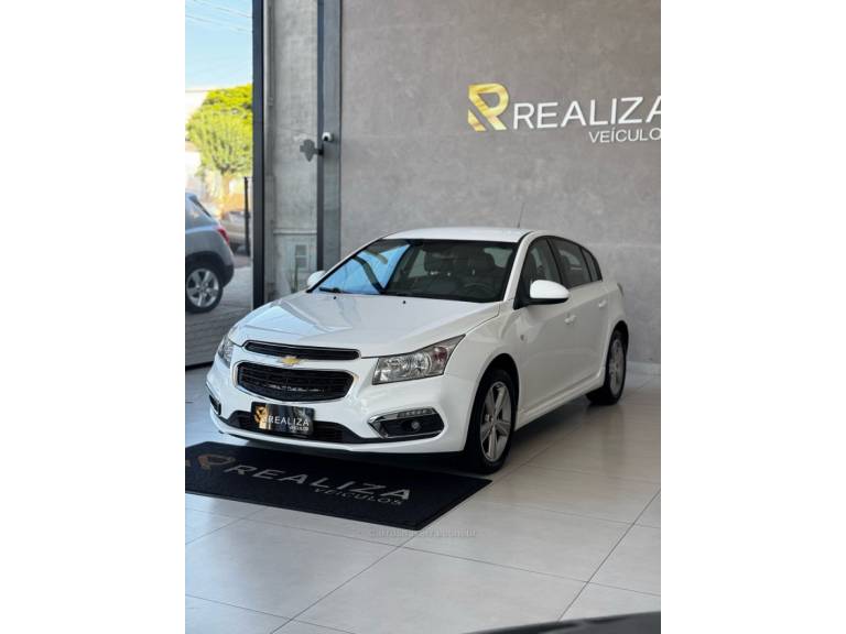 CHEVROLET - CRUZE - 2014/2015 - Branca - R$ 69.900,00