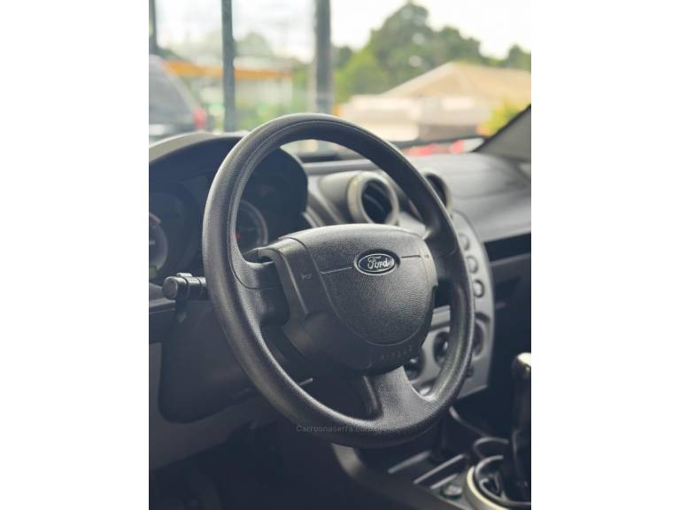 FORD - FIESTA - 2012/2012 - Branca - R$ 35.900,00