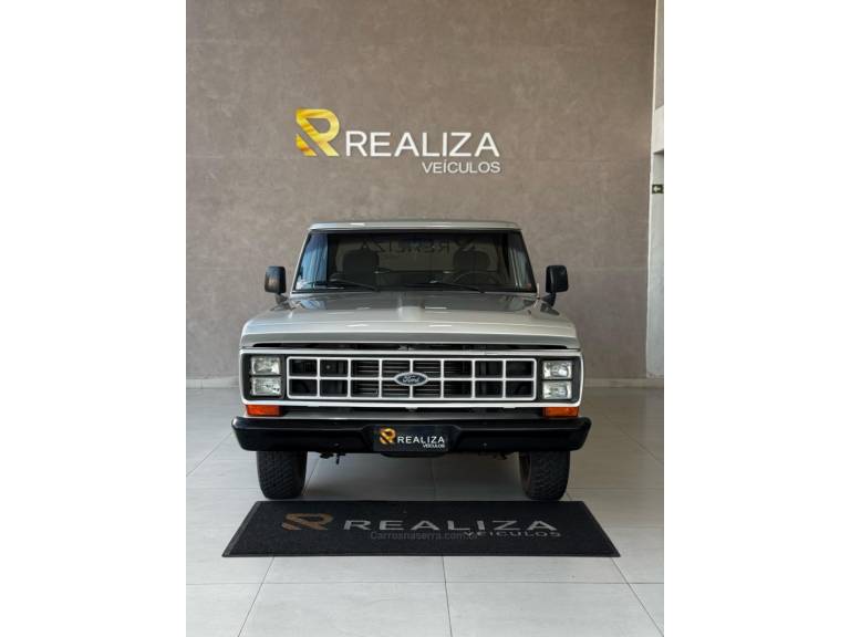 FORD - F-1000 - 1990/1991 - Prata - R$ 65.900,00