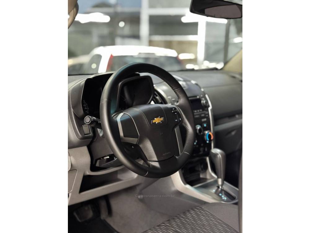 CHEVROLET - S10 - 2013/2012 - Branca - R$ 115.900,00