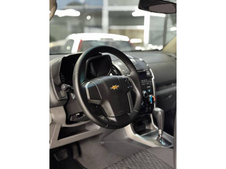CHEVROLET - S10 - 2013/2012 - Branca - R$ 115.900,00