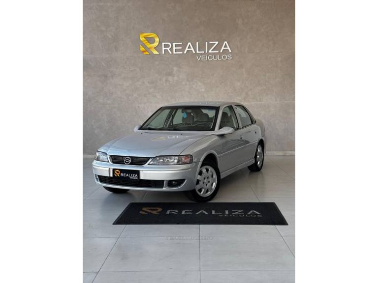 CHEVROLET - VECTRA - 2005/2005 - Cinza - R$ 34.900,00