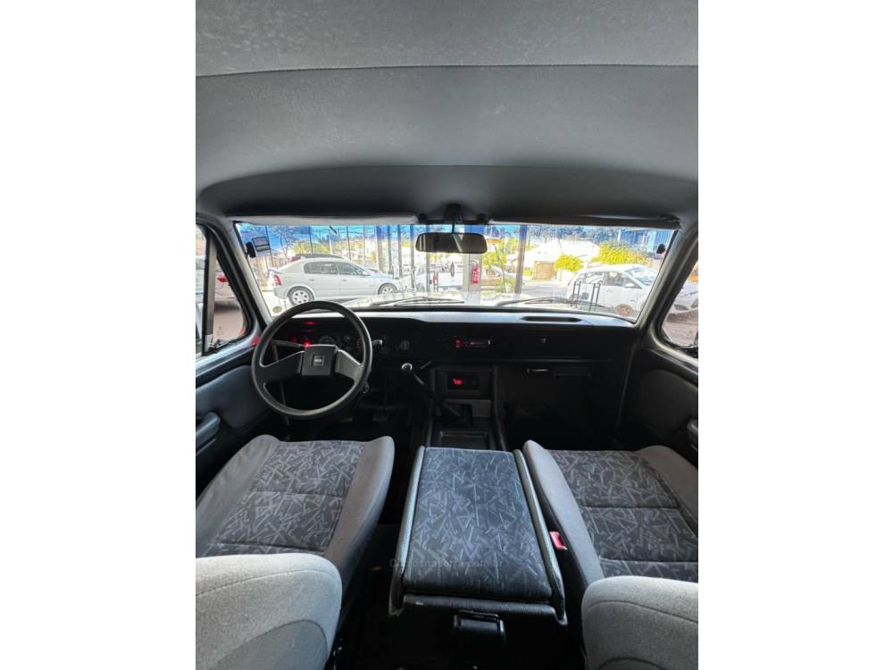 FORD - F-1000 - 1990/1991 - Prata - R$ 74.900,00