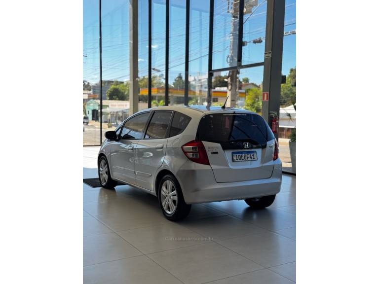 HONDA - FIT - 2010/2010 - Cinza - R$ 49.900,00