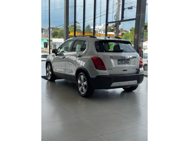 CHEVROLET - TRACKER - 2014/2014 - Cinza - R$ 72.900,00