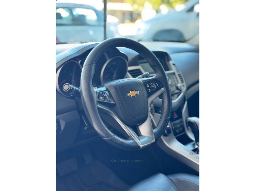 CHEVROLET - CRUZE - 2014/2015 - Branca - R$ 69.900,00