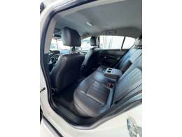 CHEVROLET - CRUZE - 2014/2015 - Branca - R$ 69.900,00