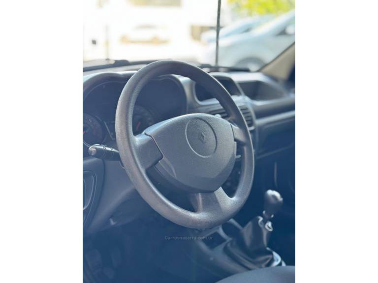 RENAULT - CLIO - 2014/2014 - Branca - R$ 25.900,00