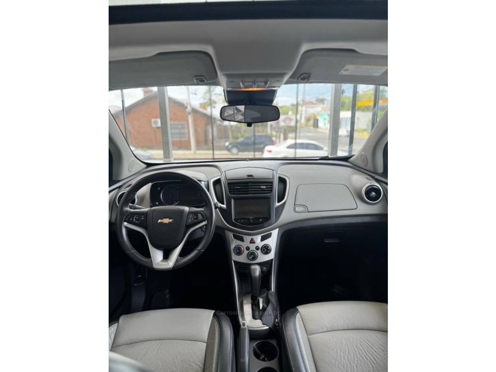 CHEVROLET - TRACKER - 2014/2014 - Cinza - R$ 72.900,00